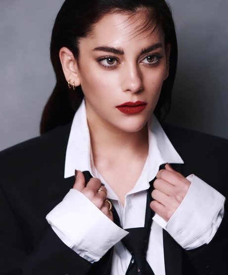 Inbar Lavi pornstar beautiful pictures