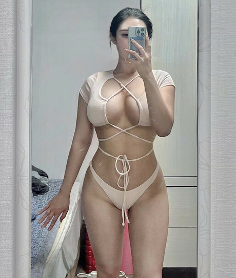 asian gym onlyfans exclusive images