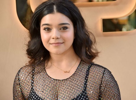 Iman Vellani sex pornstar img