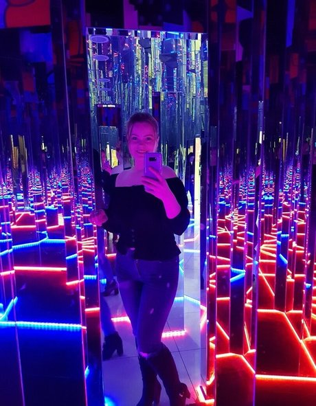 dreamsweetgirl pornstar gallery