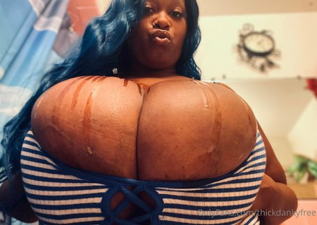 thickdankyfree model exclusive img