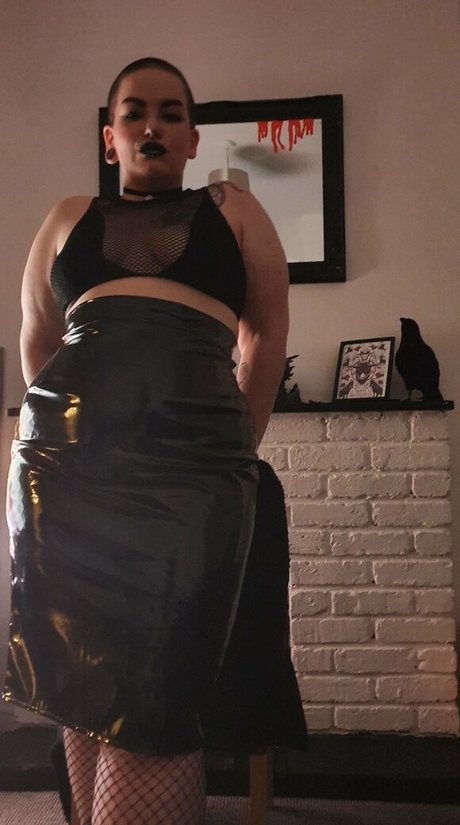 teen young onlyfans sexy images