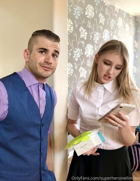 superheroinelimited model adult picture