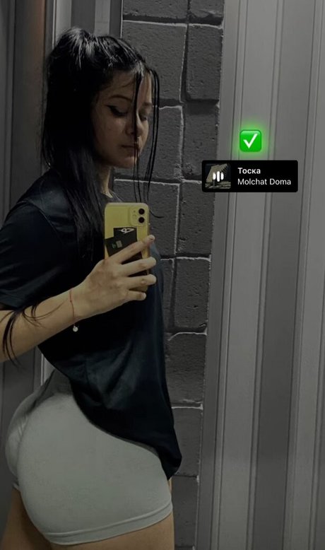 evelyncomfome sexy actress archive