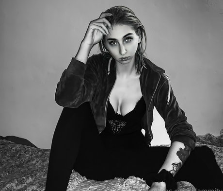 glammity high quality actress galleries