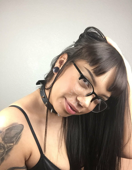 leilacherryfree star adult picture