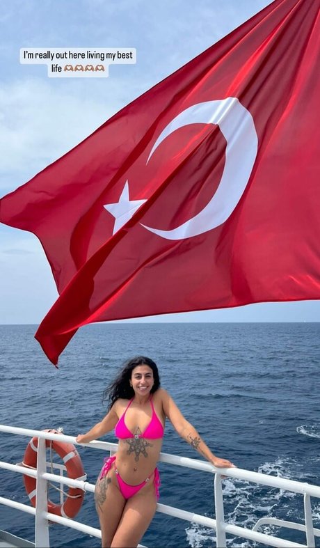 Lina alqaq porn model photo