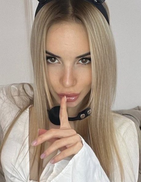 Virginal rebecca nudes model pictures