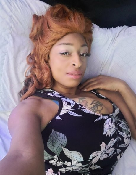 therealcarmenhayes naked actress image