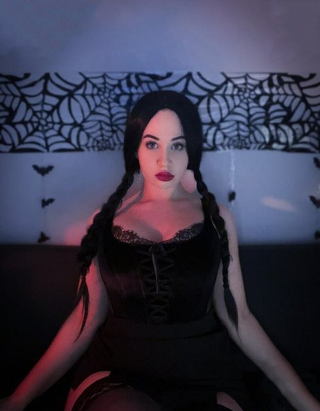 natasha westyy hot actress photos