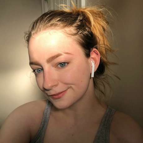 SuopOnTwitch free pornstar image