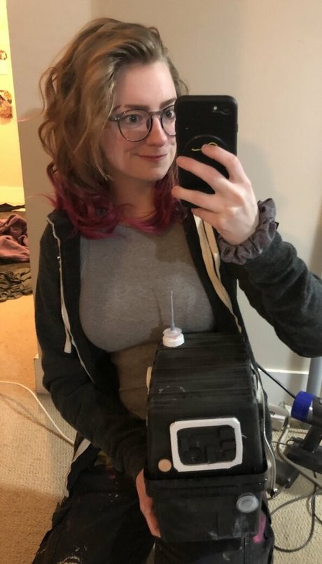 SuopOnTwitch hot actress img