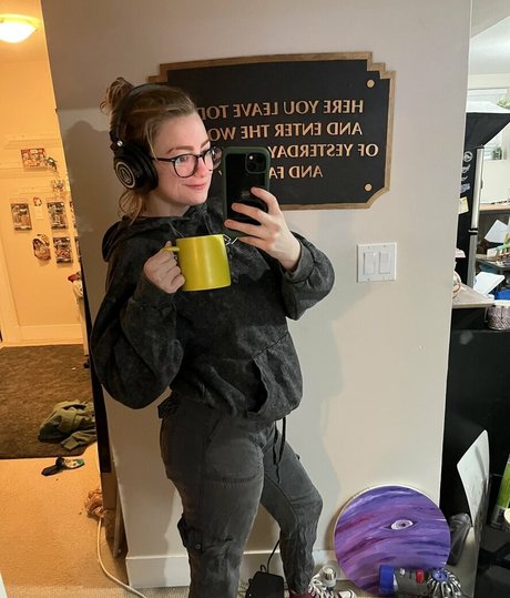 SuopOnTwitch high quality model photos