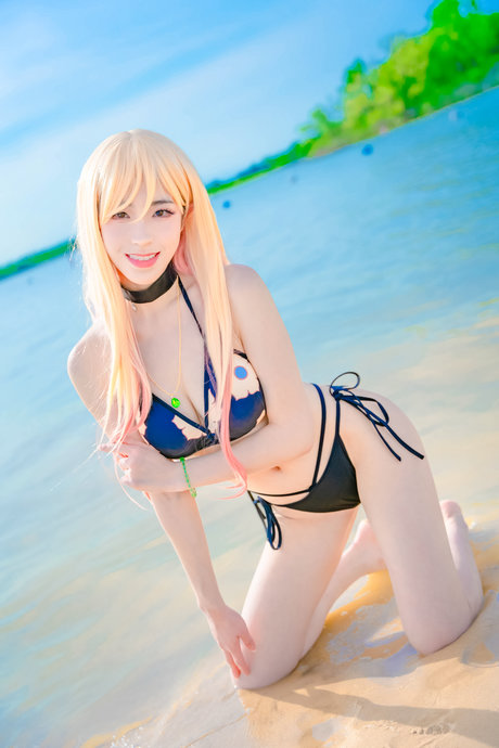 Luximity exclusive actress pictures