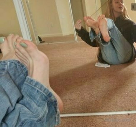 Sativa Skies pornstar sexy photo