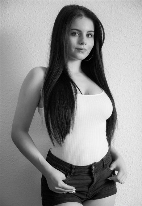 Madlen brandao sexy star pic