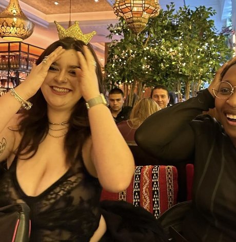 Charlotte A xxx pornstar img