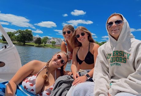 Erin Moore Profile pic