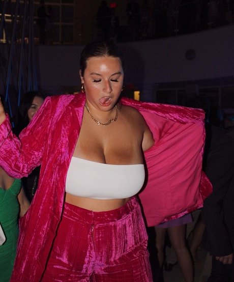 Erin Moore exclusive pornstar gallery