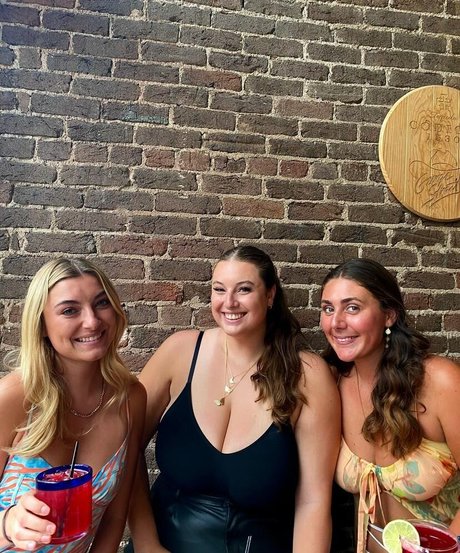 Erin Moore erotic star gallery