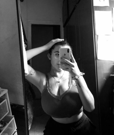 Anna Romero naked star images