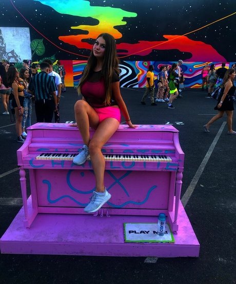 Samantha S star adult photo