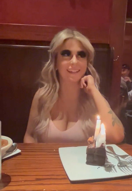 Samantha S free pornstar picture