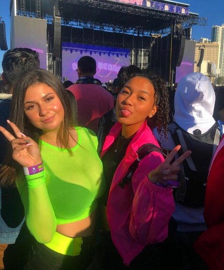 Samantha S star beautiful pictures