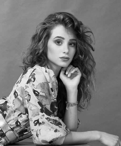 Poqssi sex model pic