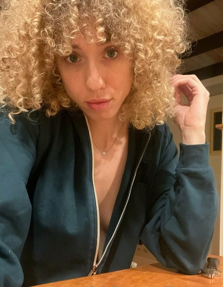 lilydemure adult star picture