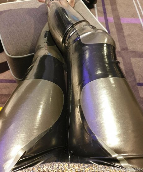 neonlatex model pretty image