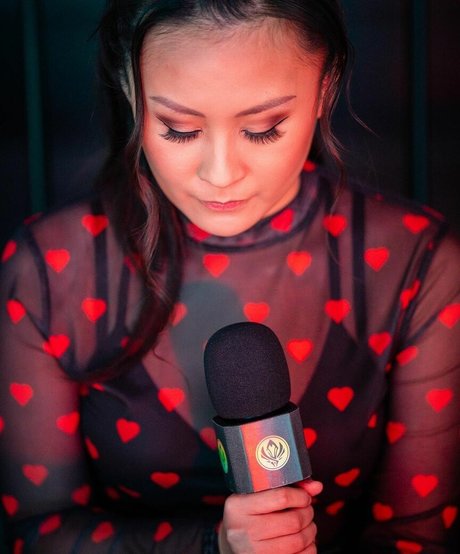 Yinsu Collins pornstar pic