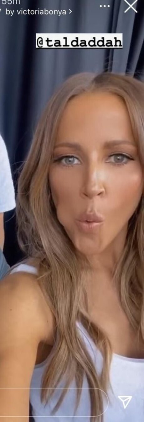 Kay Adams art model pic