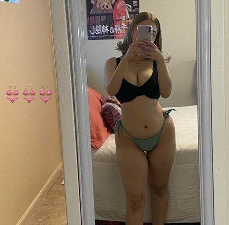 curvy milf onlyfans free nude pictures