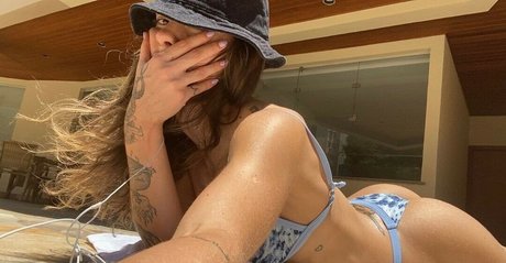 Manu Guglielmi naked actress image