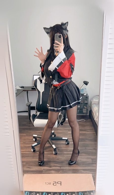 Jessica Milkybar top model picture