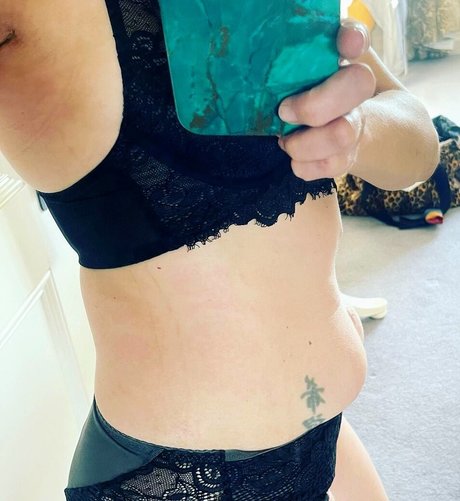 Sarah Cawood perfect model pics