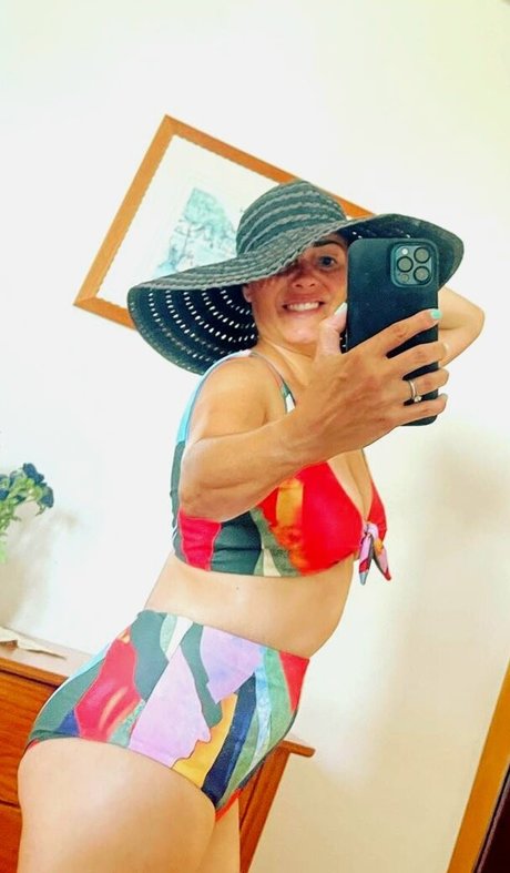 Sarah Cawood star best images