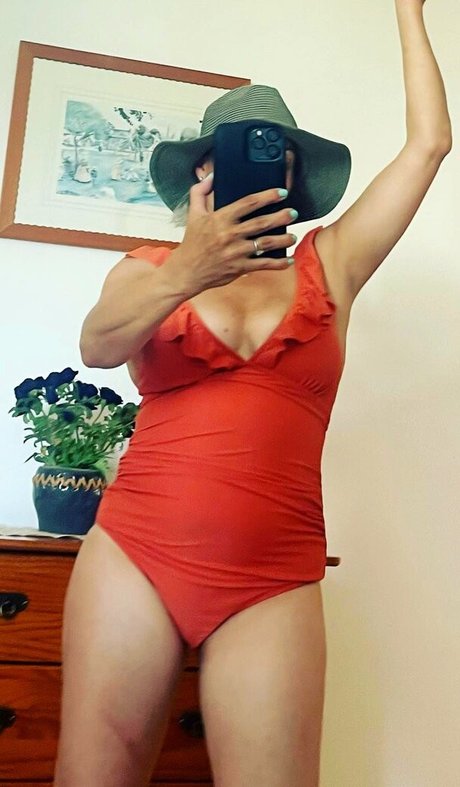 Sarah Cawood star perfect image