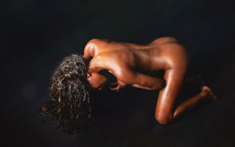 Mimi Desuka pornographic star galleries