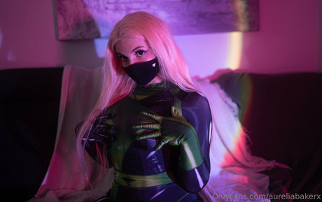 aureliabakerx erotic actress pic