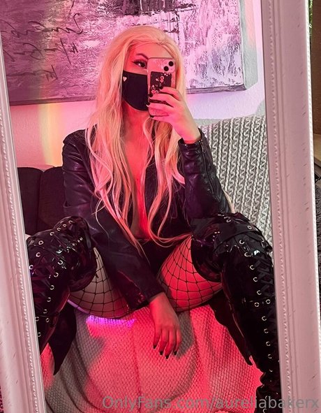 aureliabakerx pornstar naked pics