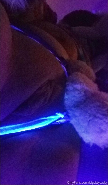 bigtittytusky star sex photos