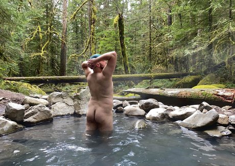 daddyissuespdx model top photo