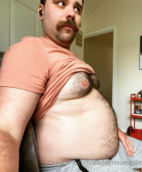 daddyissuespdx star nudes picture