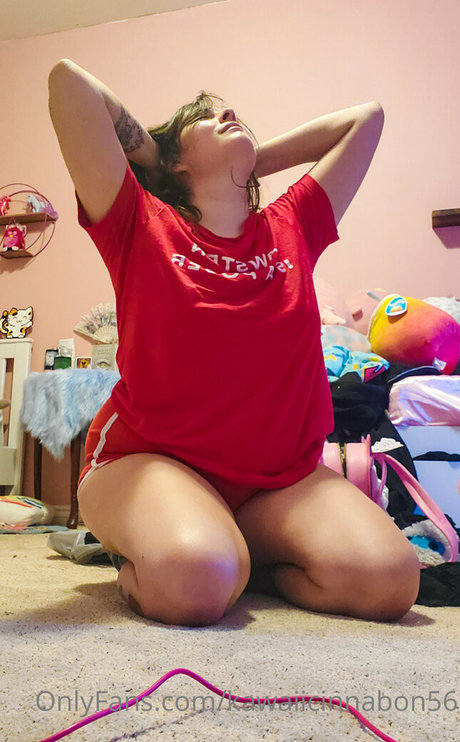 kawaiicinnabon56 pornstar top photo