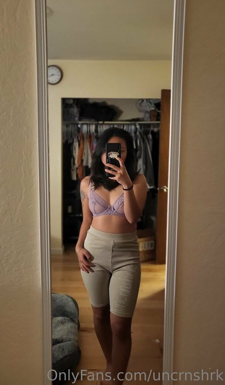 Uncrnshrk exclusive model pics