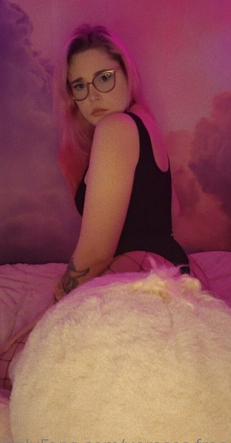 veroses free pretty actress image