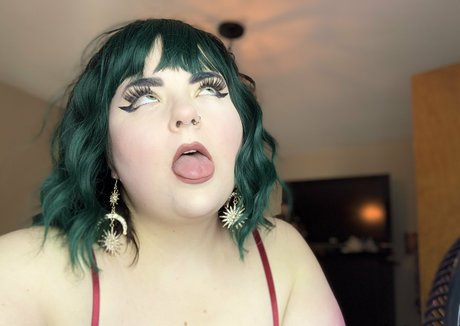 maisonfoxqueen model free img