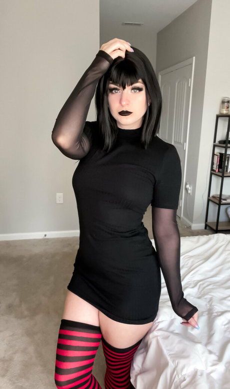 shakethatashefree nude actress image